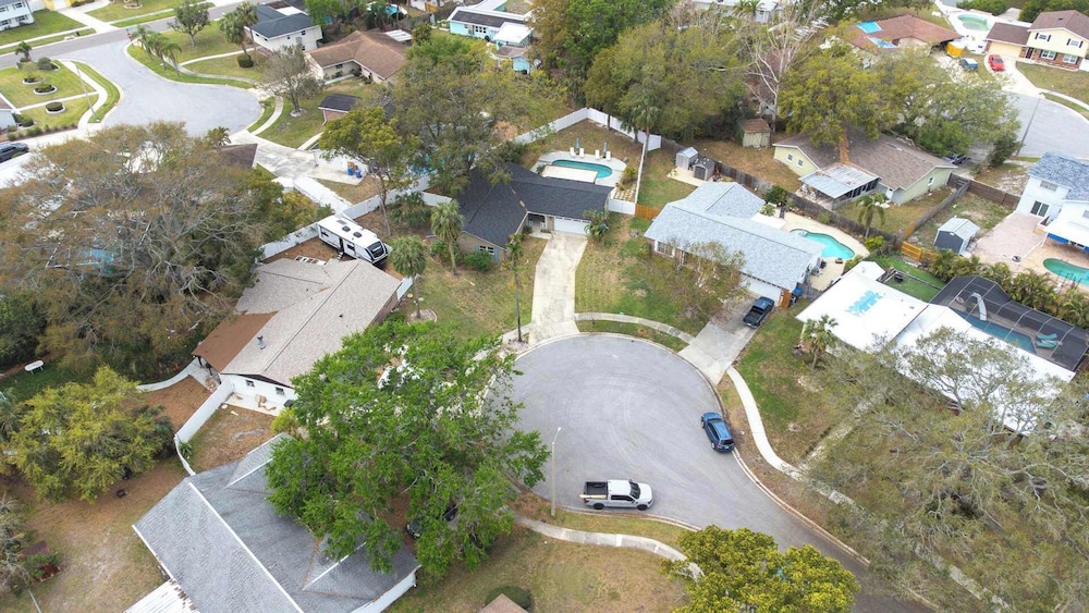 Bay Crest House Stay for 10!