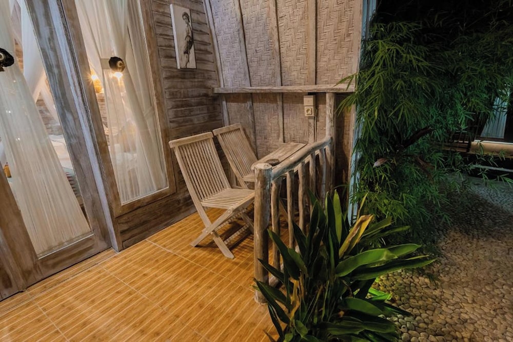 The Suwi Huts