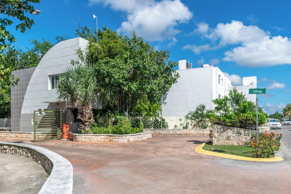 Playa House 4 Bedrooms Pool and More