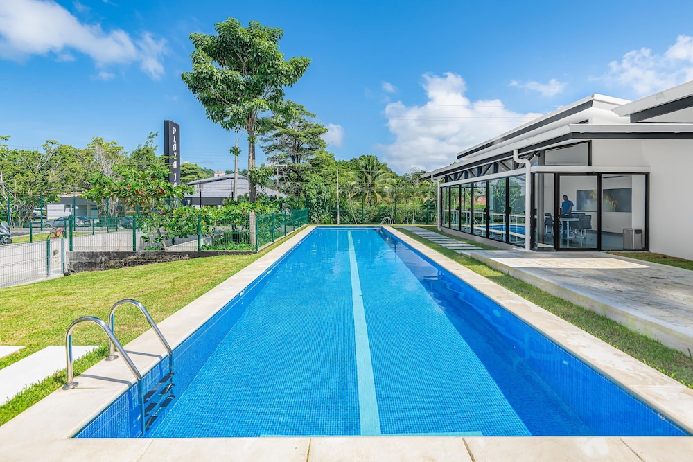 Upstay - New Condo w Incredible Views in Jaco
