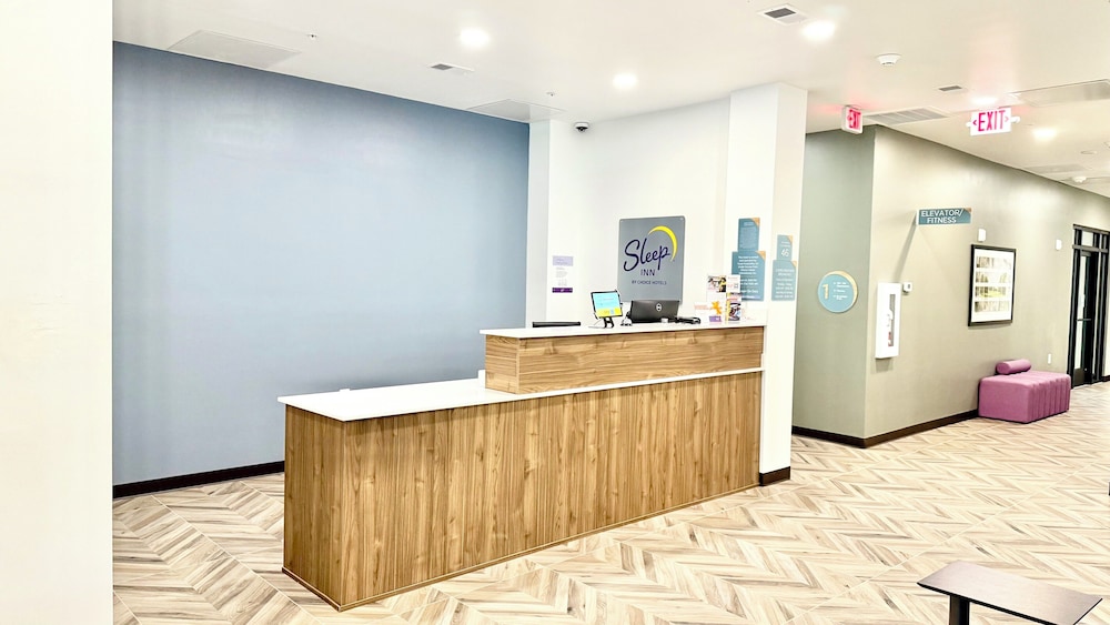 Sleep Inn & Suites