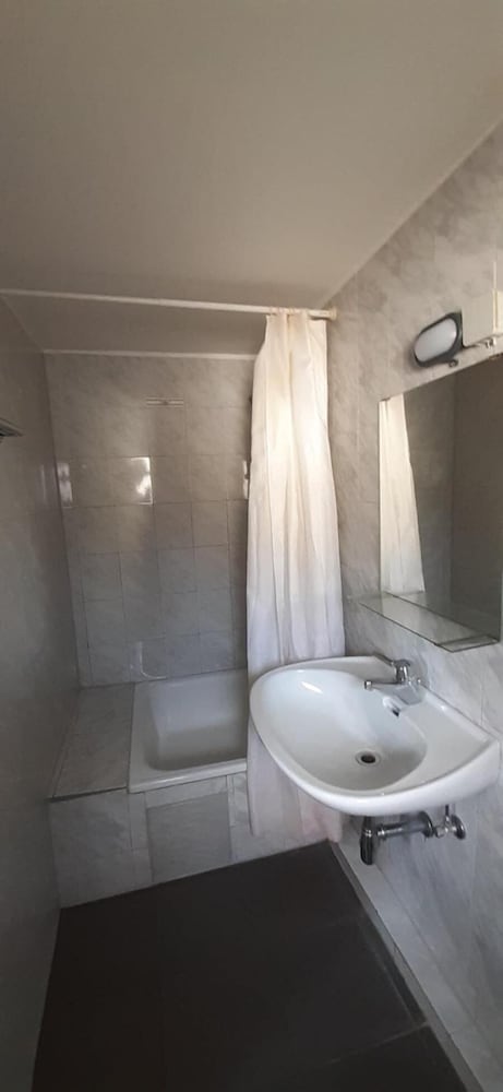 2-Rent Group Hostel Apartments EVE74