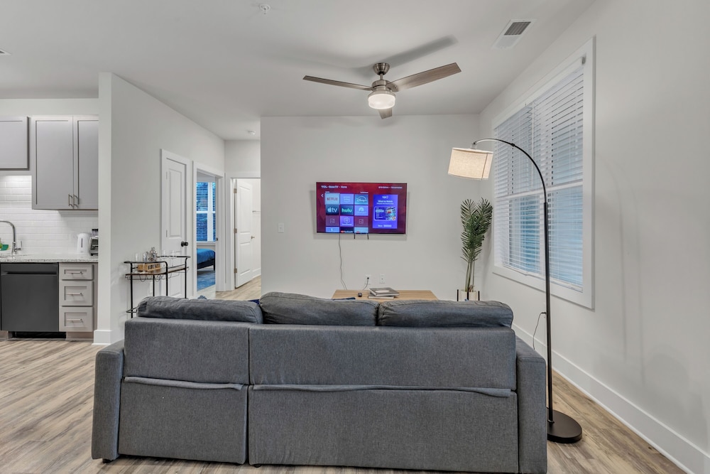 Luxe 3BR Suite Mins to Downtown Durham