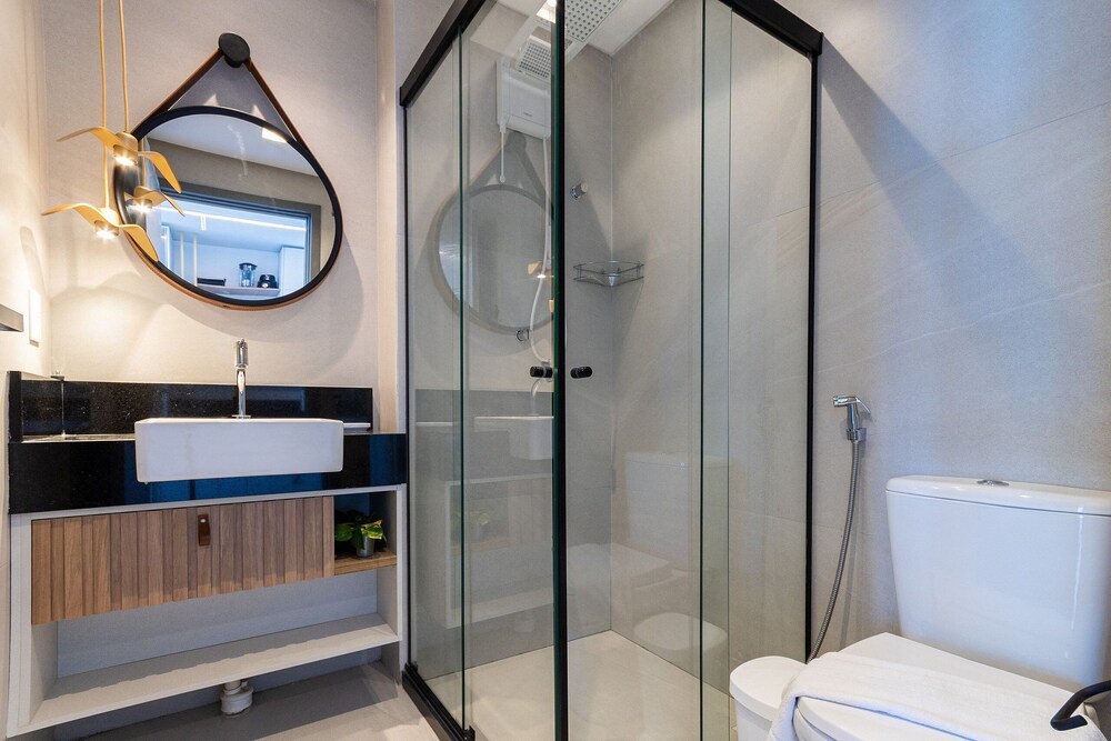 Breeze Residence By Carpediem