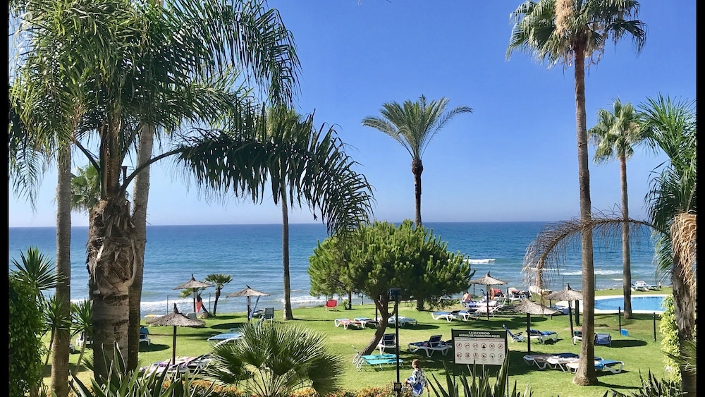 MI CAPRICHO C11 luxury apartment by the Sea