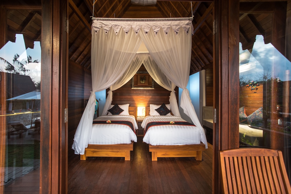D'Byas Beach Club and Villa view 3