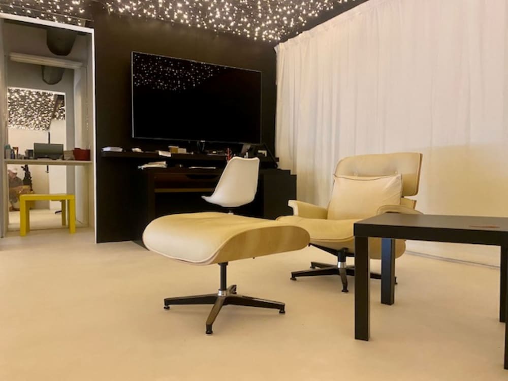 Designer Property Laid out Over 2 Floors In the Most Elegant Area Of Rome
