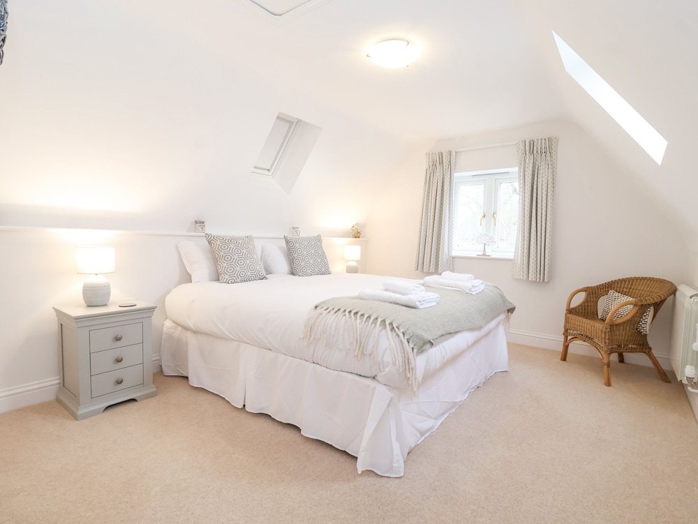 9 Church Farm Rise