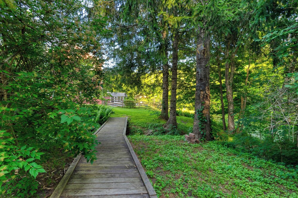 Historic Barn Retreat w/ Pool & Pond Views Longview Pond Lodge by Avantstay