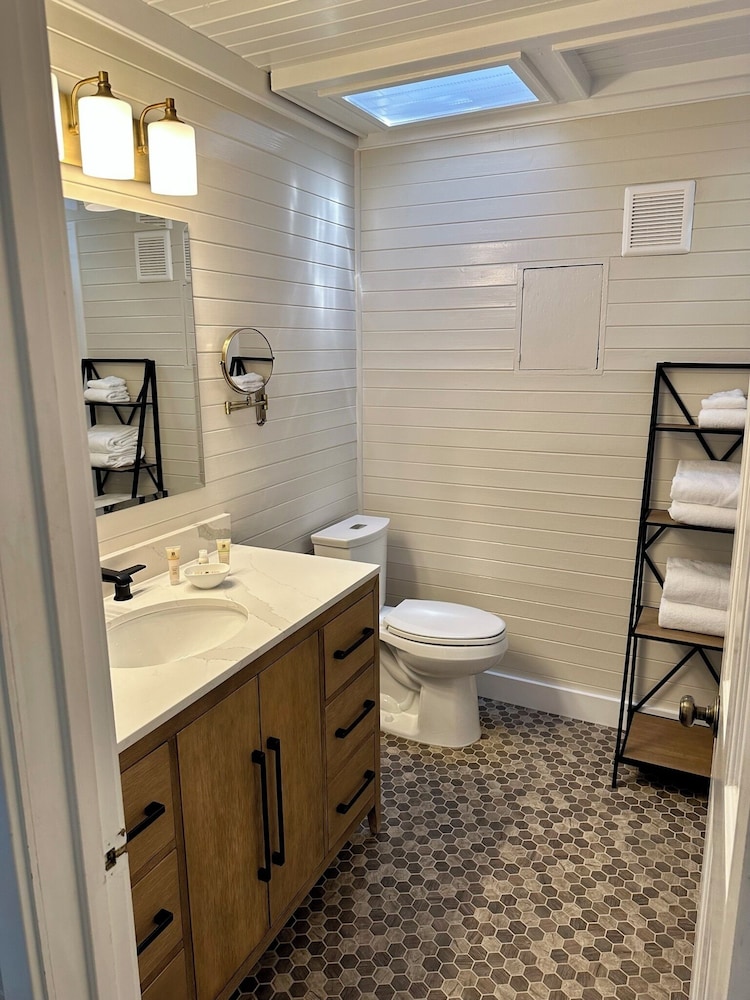 Yountville Vacations - Napa Valley Railway Inn - Property Image 11