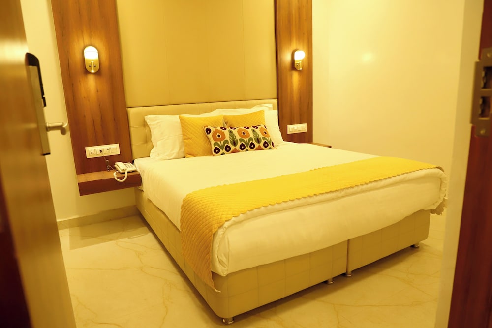 Hotel Hinduja Empire