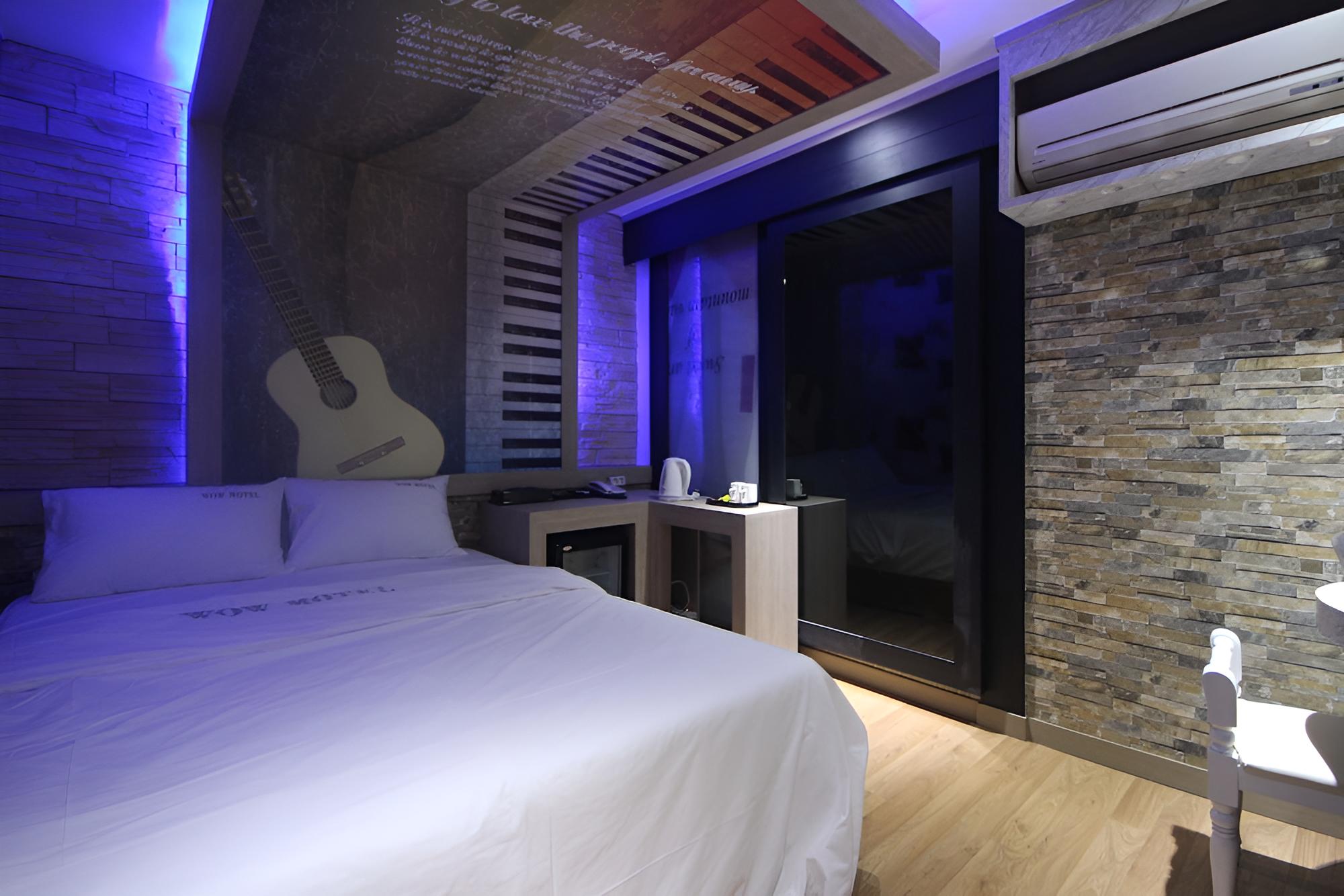 Wow Motel