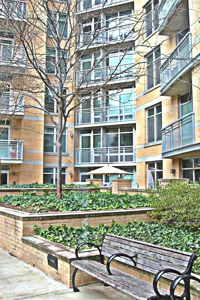 Weichert Suites at Wisconsin Place
