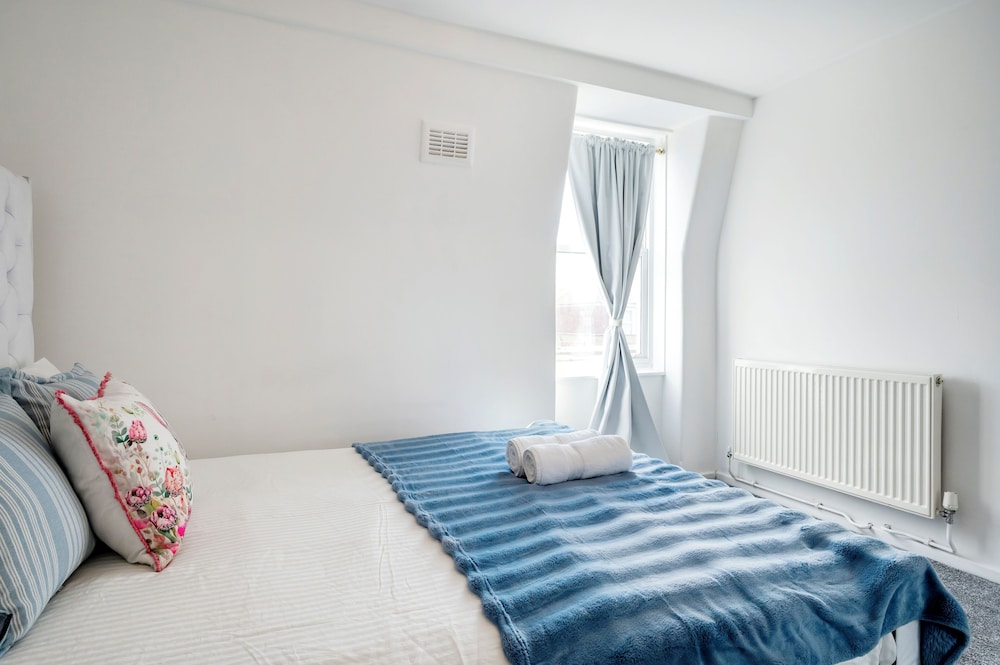 Spacious London stay -3 Bedroom property