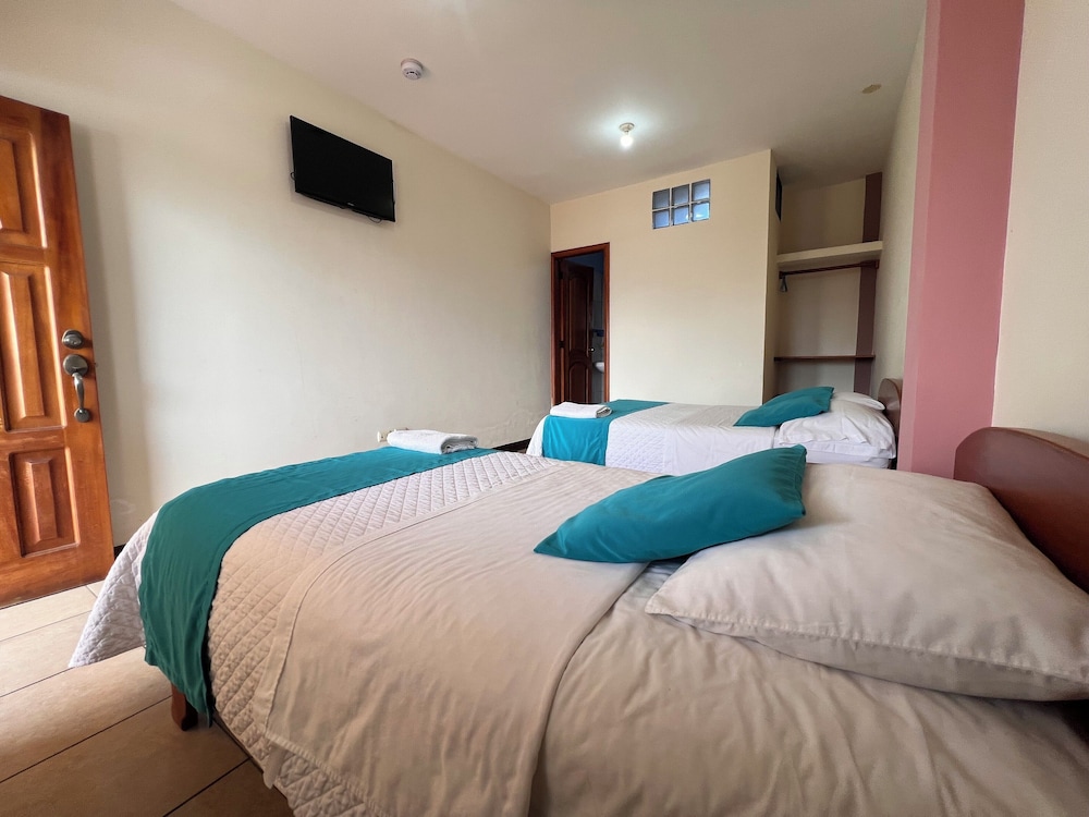 Hostal Casa Cascada