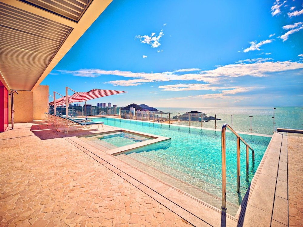 The Coolest Hotel 54