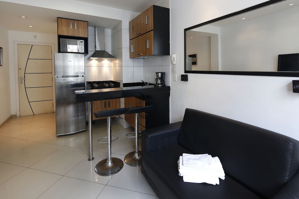 Rio Rentals 021 - U010 Excelente apartamento em Copacabana