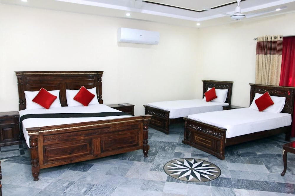 EXECUTIVE PALACE HOTEL LAHORE