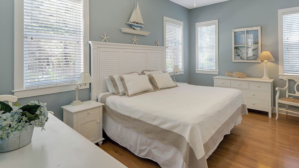 Beautiful House With Private Heated Pool & Golf Cart - 30a/seagrove Beach view 5