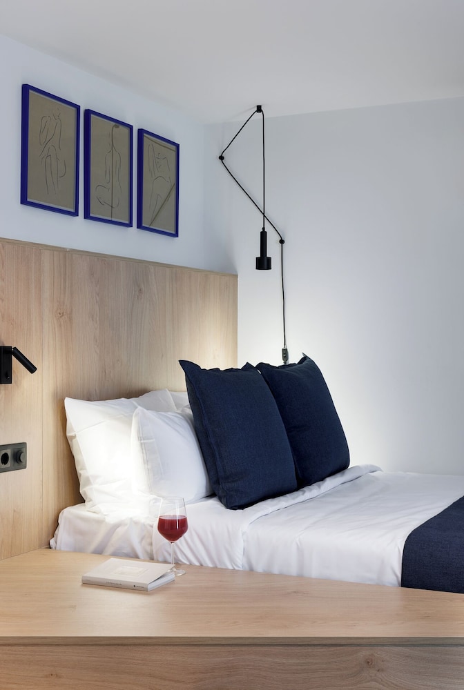 MoRe by Zoia Living
