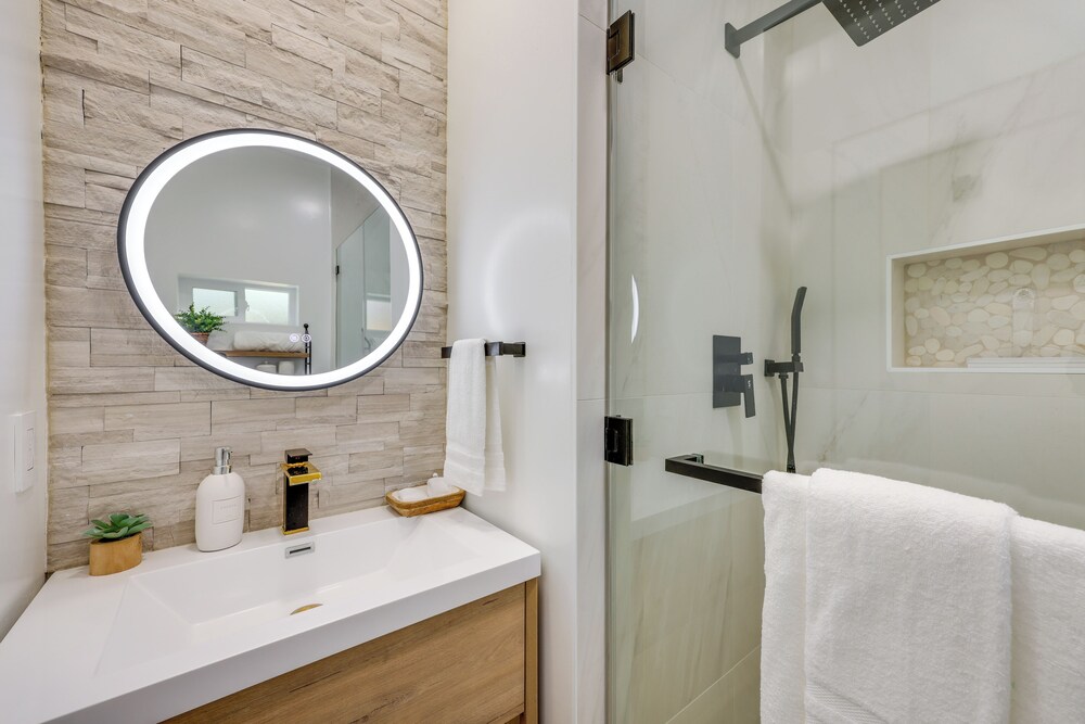 Walk to Big Bear Marina: Modern Home w/ Hot Tub!