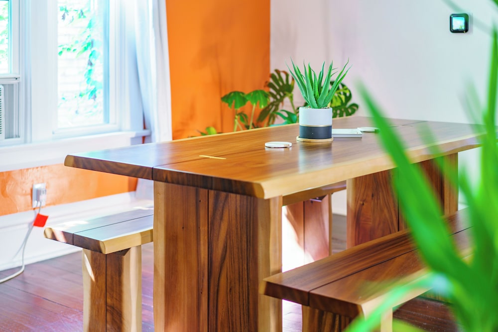Jungle House Boutique Suites – Short North & Convention Center