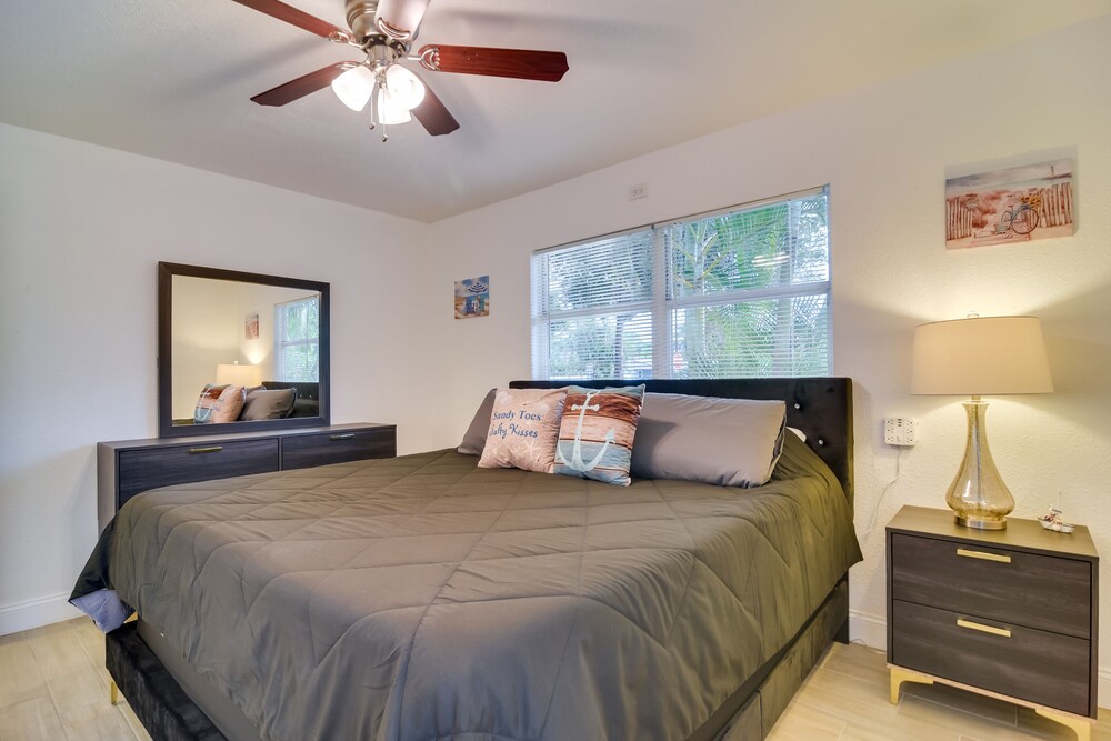 Pet-friendly Gulfport Home: Walkable Location!