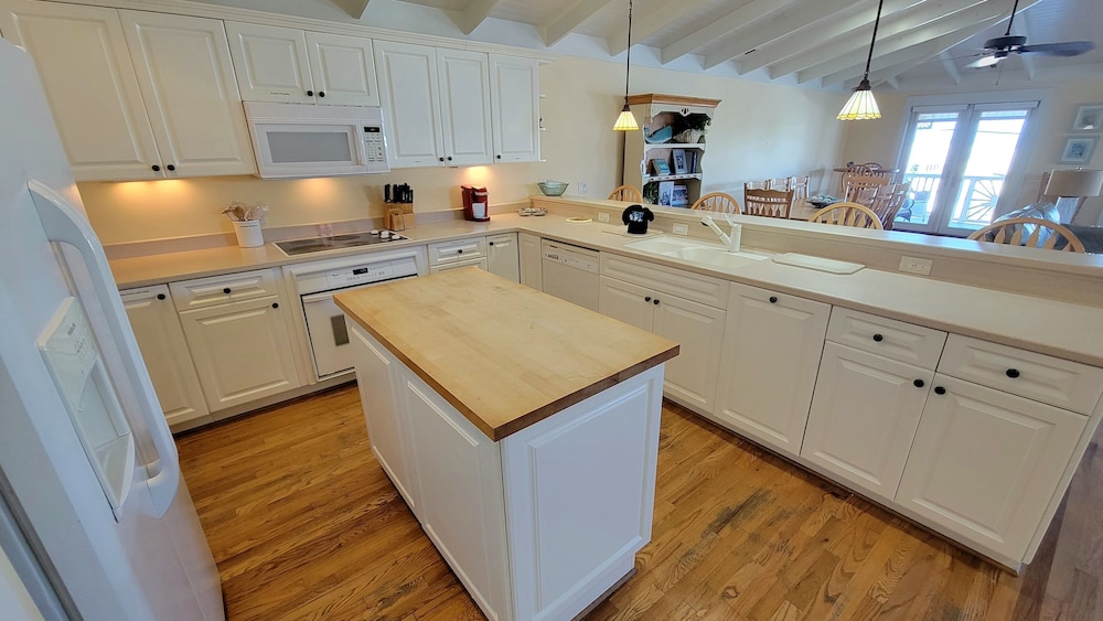 203 Butler Avenue by Tybee Vacation Rentals