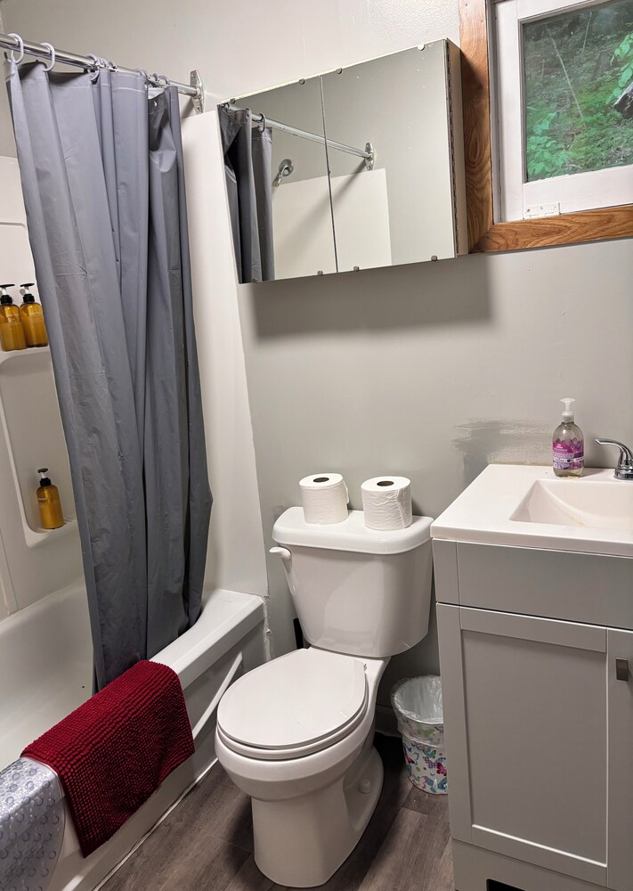 Lakefront Hideaway Resort