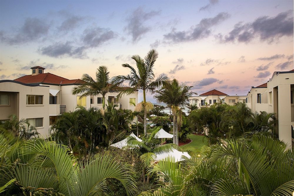 Hotel Golden Riviera Beach Resort - Image 1