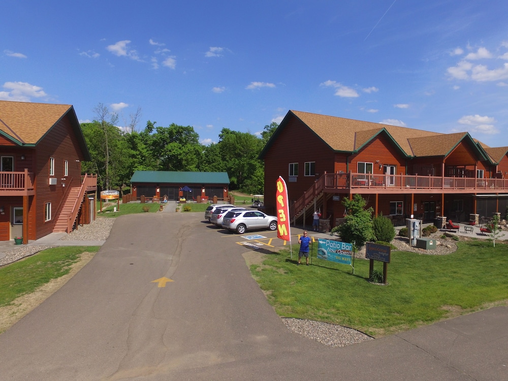 Appeldoorn's Sunset Bay Resort