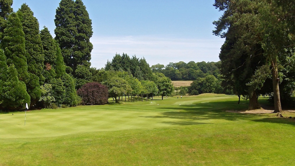 Newbury Vacations - Donnington Valley Hotel and Spa - Property Image 12