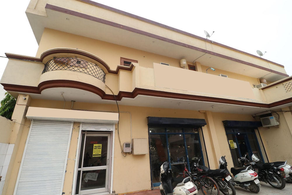 SPOT ON 39951 Multani Residency view 2