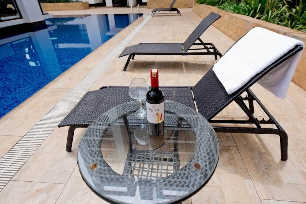 Astoria 1 BR with Gym &Pool In Lavington