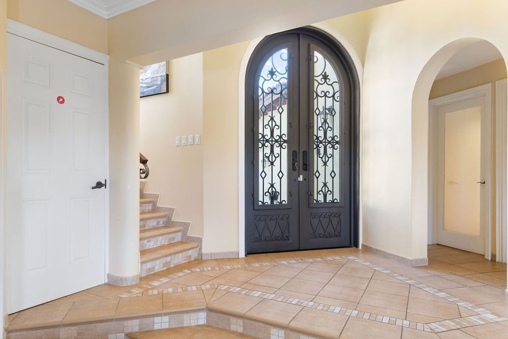 Exclusive Golf Villa Close 2 Beach Private Pool