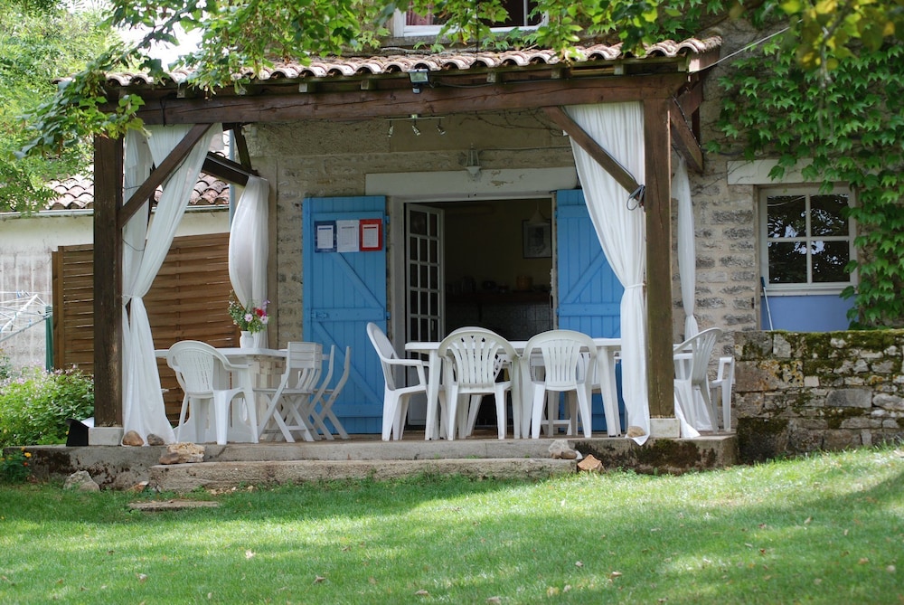 La Roane Yoga & Creativity Center