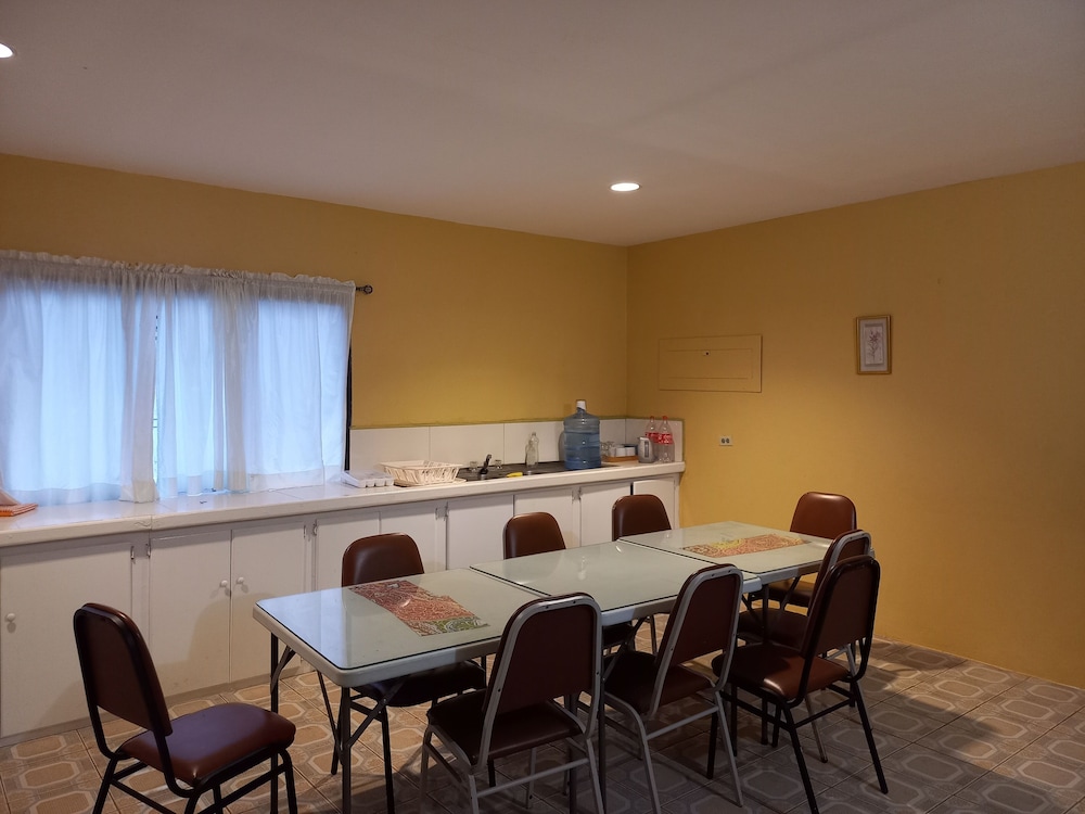 Shalom Guest House
