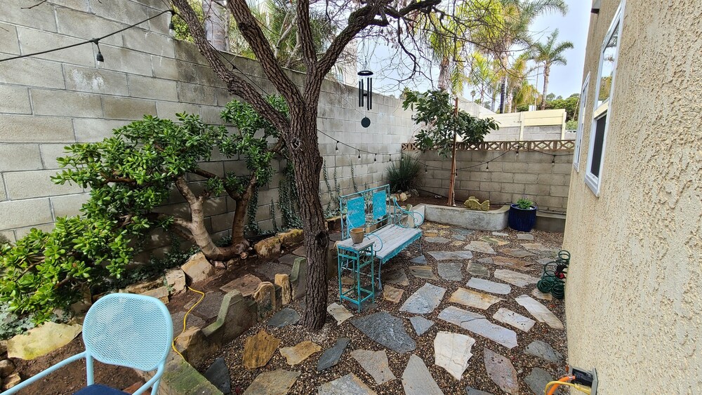 371 Stimson Ave 2 Bedroom Home by Redawning view 3
