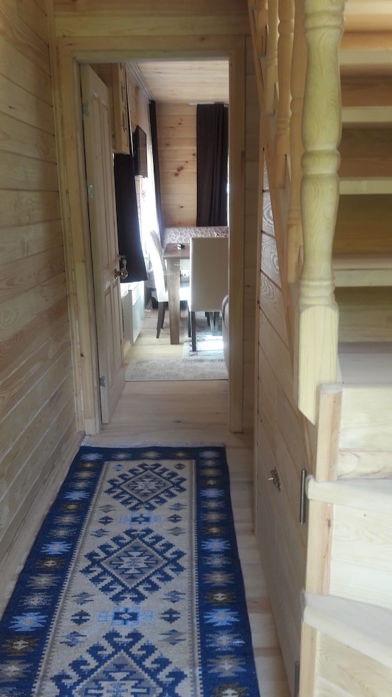 Meleklerin Evi Apart