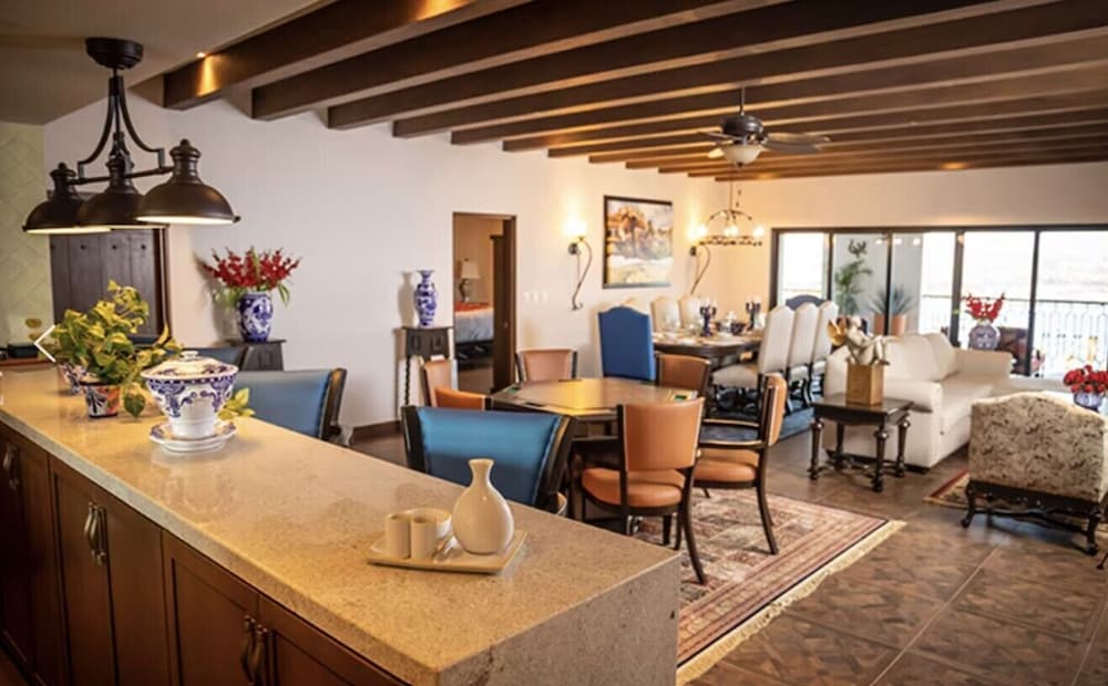 4BD Oceanfront Unit Vista Encantada Cabo