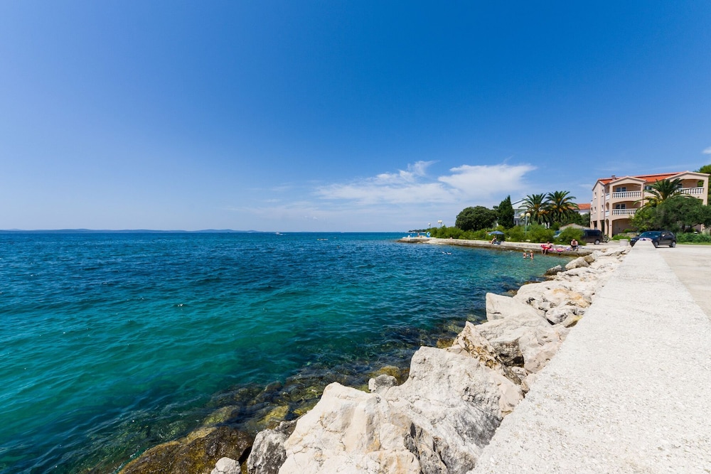 Pupa - Nice Family Apartments - A1 Dora view 2