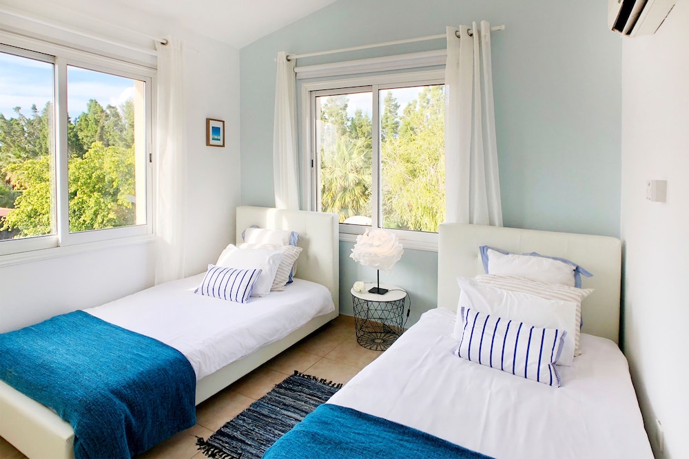 Villa Silverline