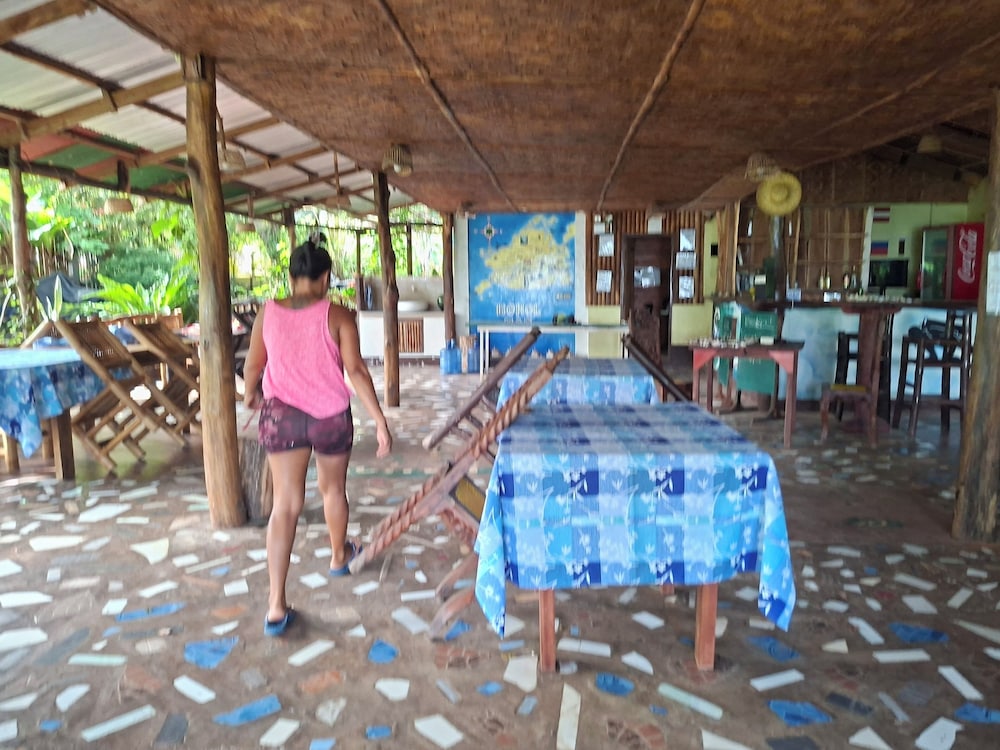 Bohol-Lahoy Dive & Beach Resort
