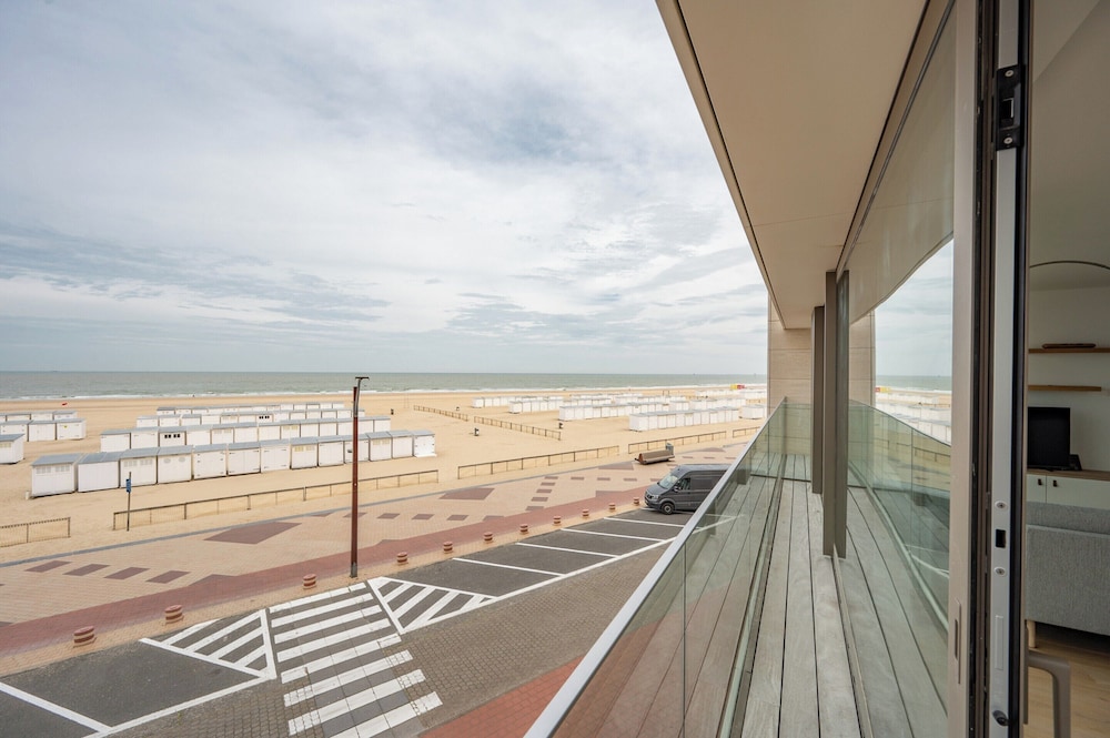 Apartment Knokke-heist With Sea View