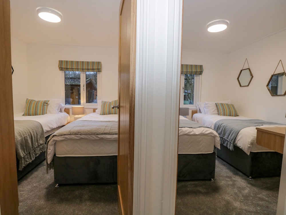 25 Thirlmere