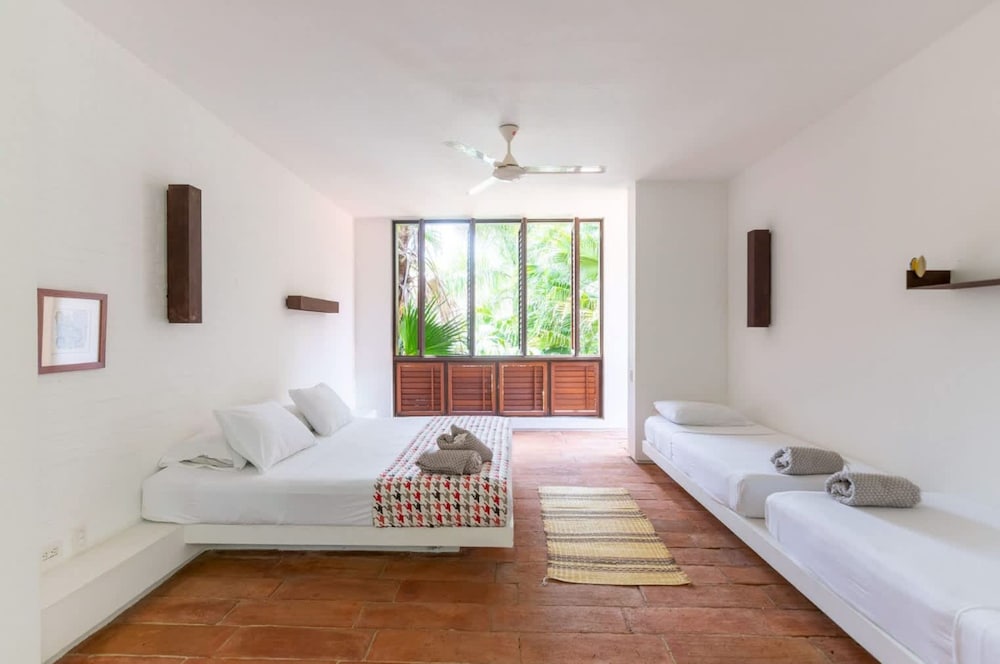 Atonishing 5BR Villa at Mesa de Yeguas
