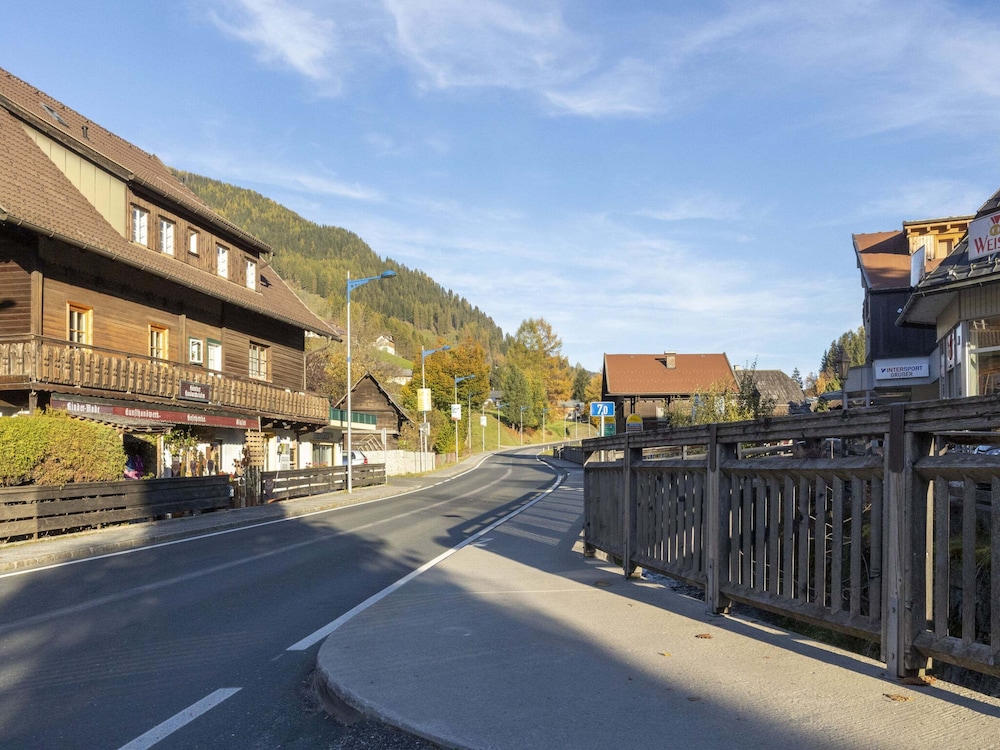 Apartment in Bad Kleinkirchheim Near Ski Lift