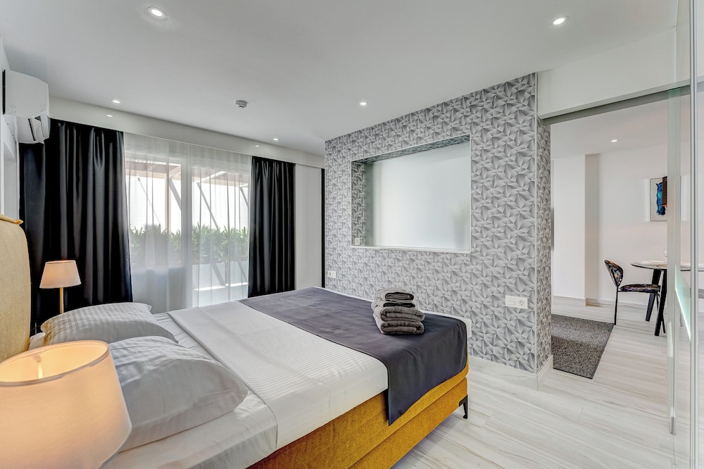 BAL Apartments - Adults Only