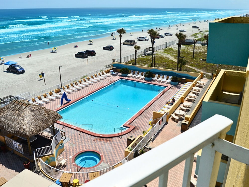 The Salty Fountain by Distinctive Beach Rentals