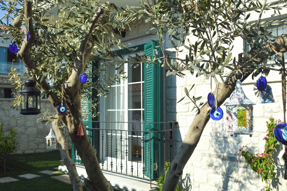 Müzeyyen Hanım Konağı Alaçatı - Image 15